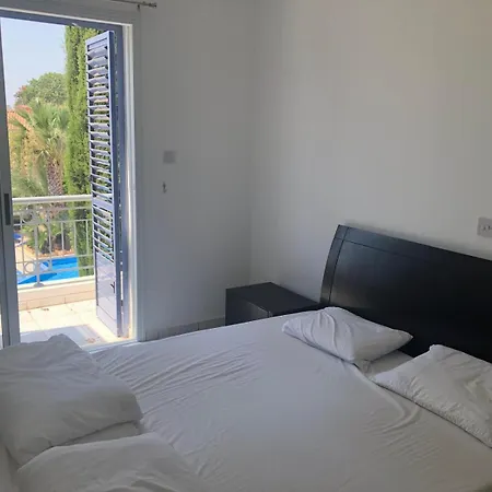 Sunny Paphos Διαμέρισμα *