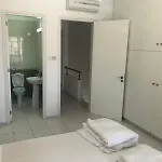 Sunny Paphos Апартаменты *