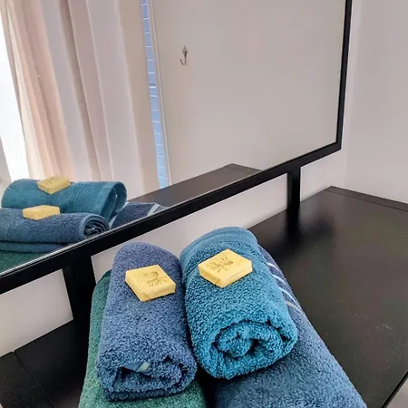 Sunny Paphos Apartman *