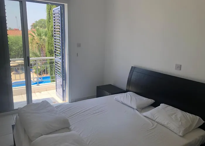 Sunny Paphos Διαμέρισμα *