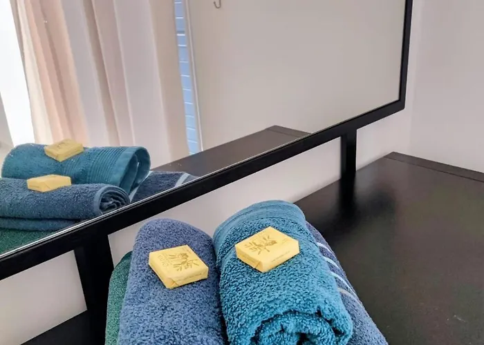 Sunny Paphos Апартаменты *